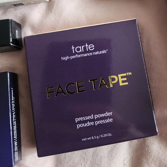 TARTE face tape™ pressed powder New In Box in 20S Light Sand - Picture 3 of 3